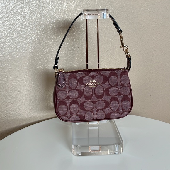 NWT Coach Nolita 15 Signature Chambray Wristlet & Card Holder Wine/ Burgundy - Picture 3 of 11
